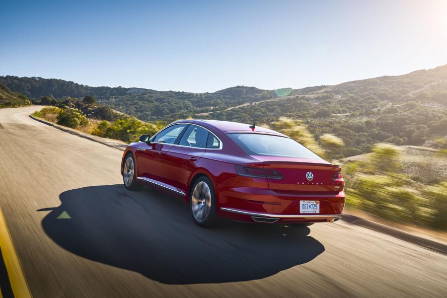  Volkswagen Arteon 4Motion R-Line 2019 года  (NA) (фото 28 из 40)